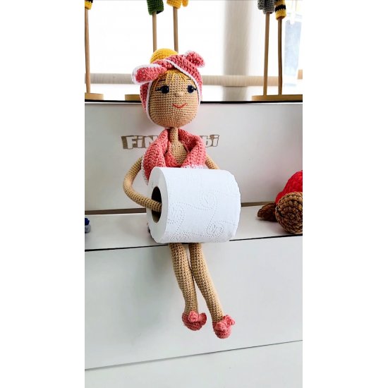 BORNOZLU DEKORATİF BEBEK-45 CM